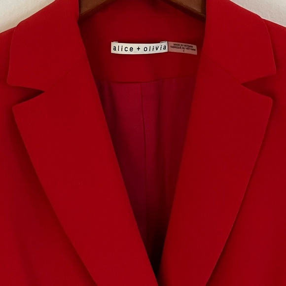 Alice + Olivia Helena Ruby Red Roll Sleeve Structured Blazer Size 2 - Picture 8 of 9